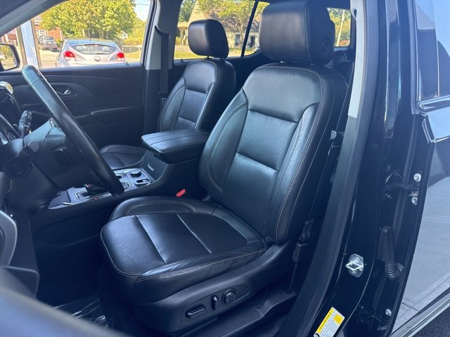 Used 2020 Chevrolet Traverse Premier w/ Redline Edition image 10