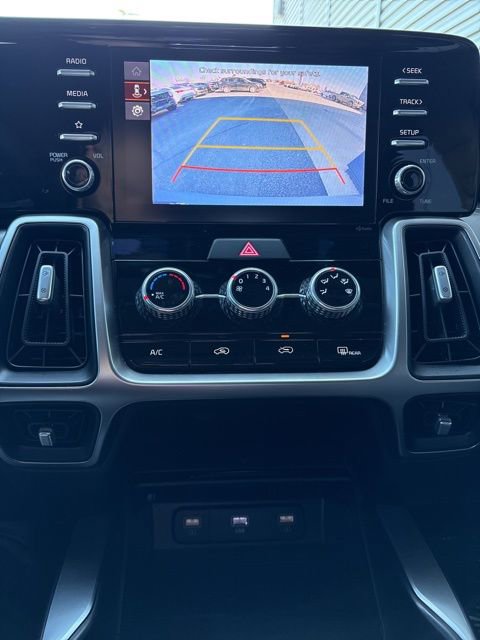 Used 2022 Kia Sorento LX FWD image 10