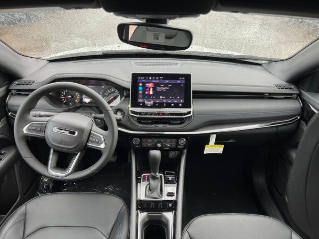 Used 2026 Jeep Compass Limited image 11