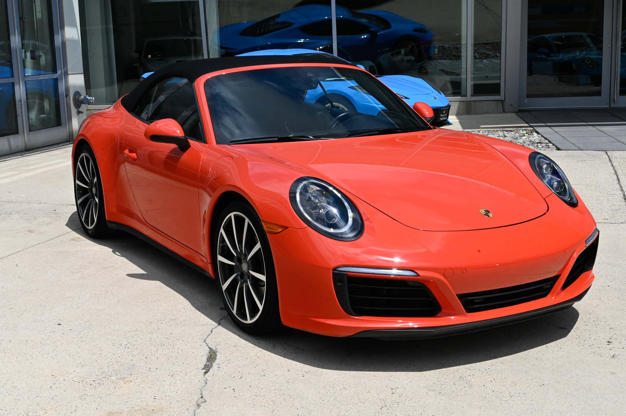 Used 2019 Porsche 911 Carrera 4S AWD/4WD image 3
