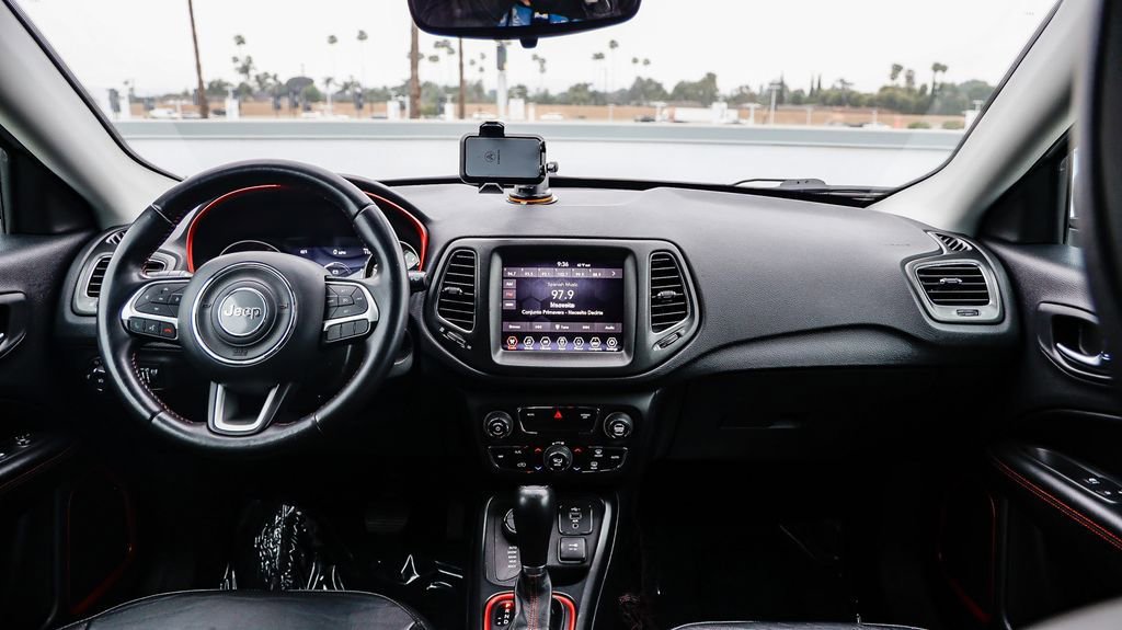 Used 2019 Jeep Compass Trailhawk image 13