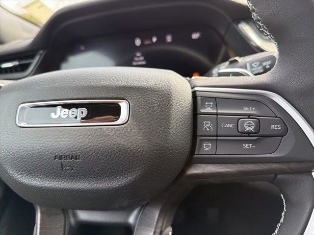 New 2026 Jeep Grand Cherokee Altitude AWD/4WD image 20