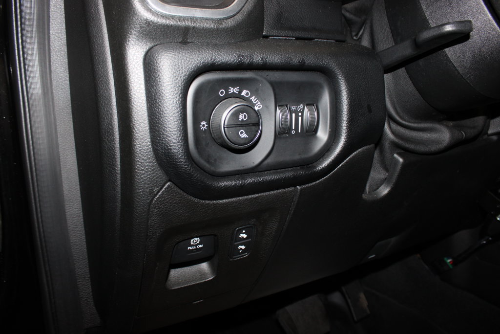 Used 2019 RAM 1500 Big Horn AWD/4WD image 18