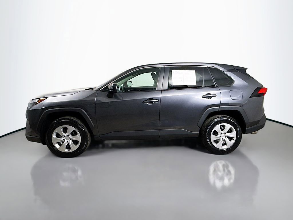 Certified 2025 Toyota RAV4 LE AWD/4WD image 4