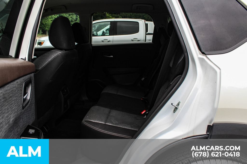 Used 2023 Nissan Rogue SV AWD/4WD image 16