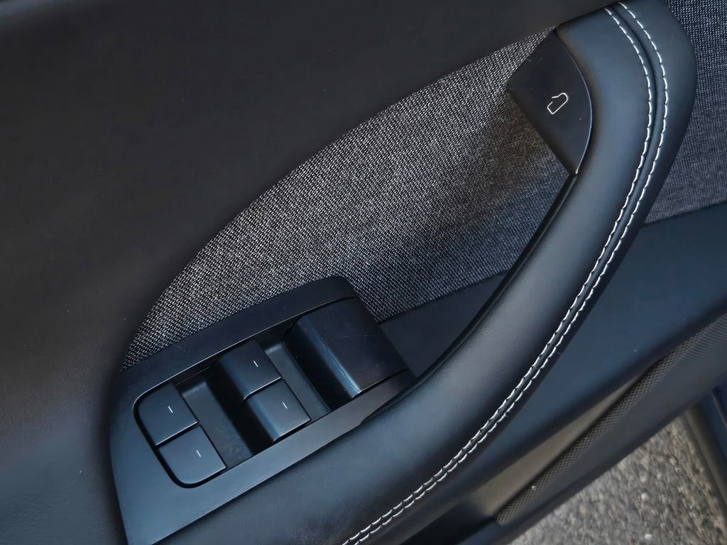 Used 2023 Tesla Model X image 12