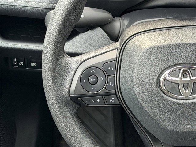 Used 2024 Toyota RAV4 LE image 12