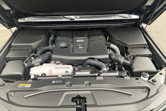 New 2026 Lexus GX 550 w/ Cold Area Package AWD/4WD image 11