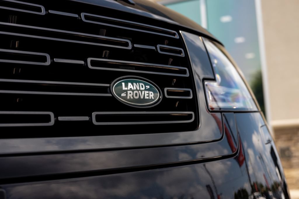Used 2024 Land Rover Range Rover Long Wheelbase Autobiography AWD/4WD image 7