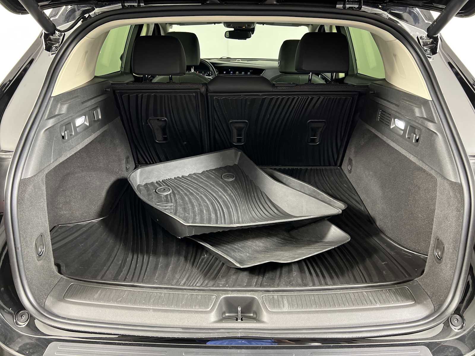 Certified 2023 Buick Envision Preferred w/ Sport Touring Package image 29