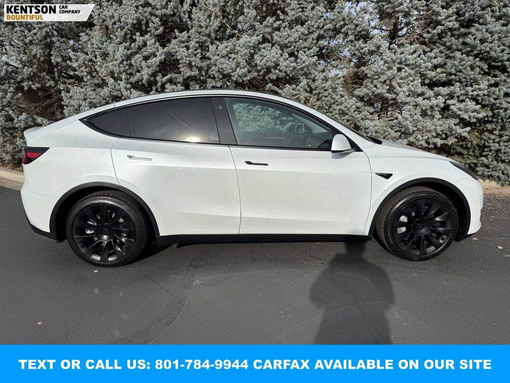 Used 2023 Tesla Model Y Long Range image 10