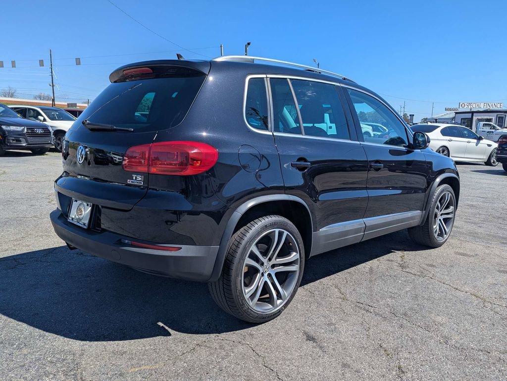Used 2017 Volkswagen Tiguan SEL image 5