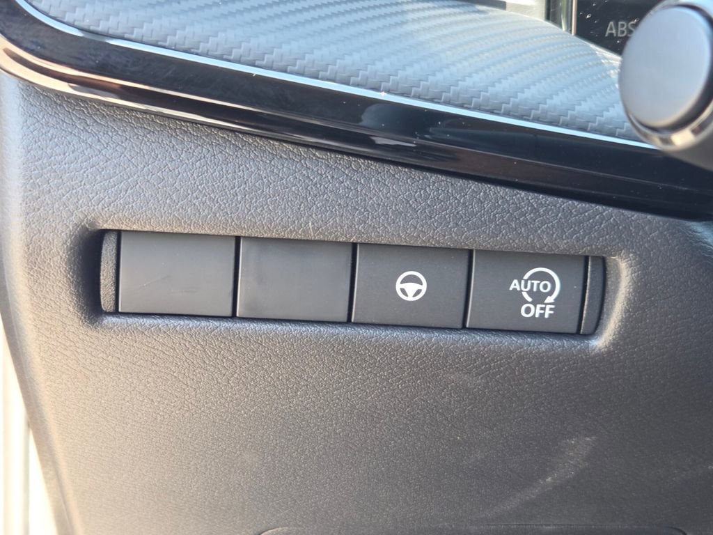 New 2026 Nissan Kicks SR image 25