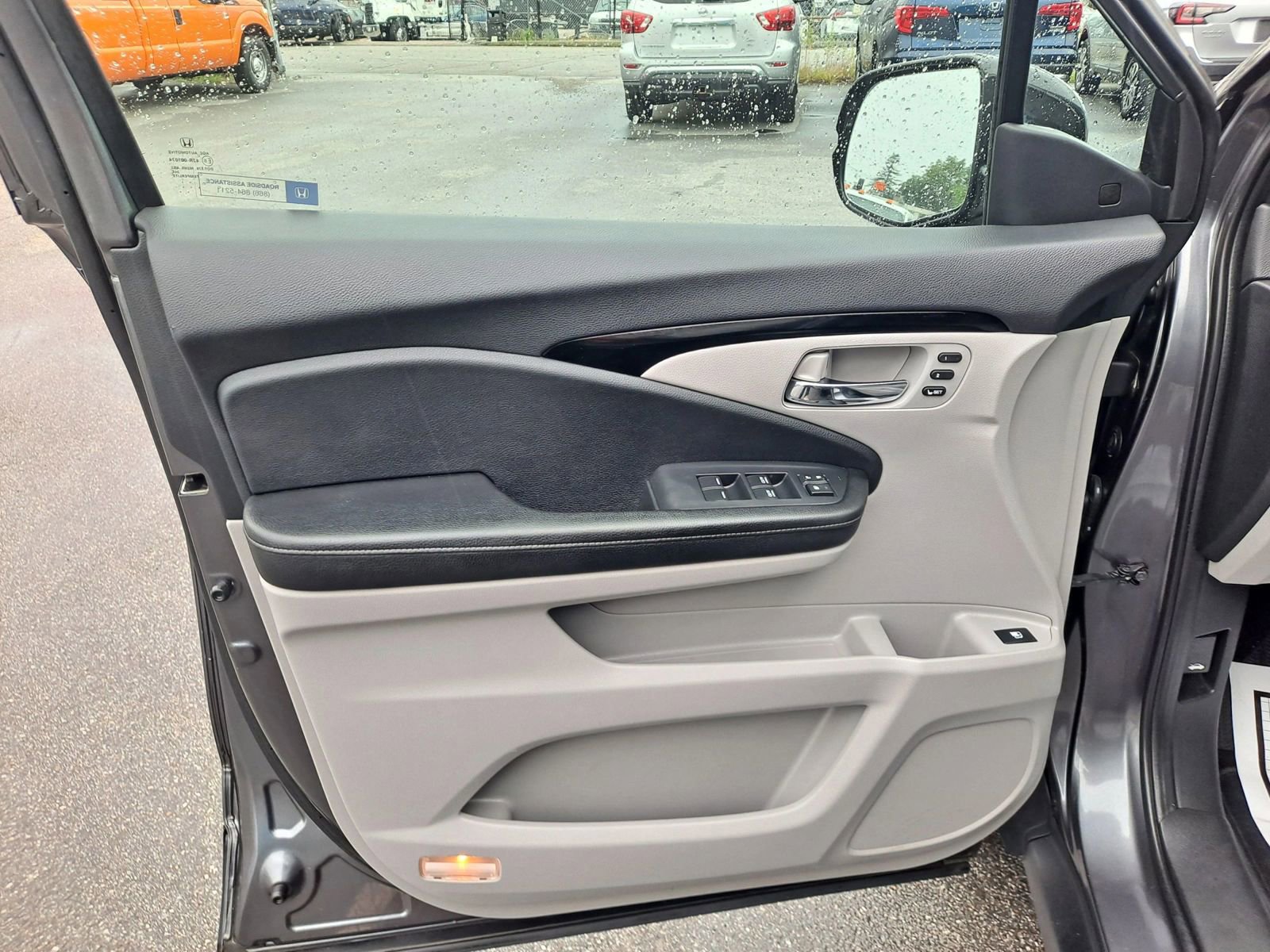 Used 2017 Honda Ridgeline RTL-E image 10