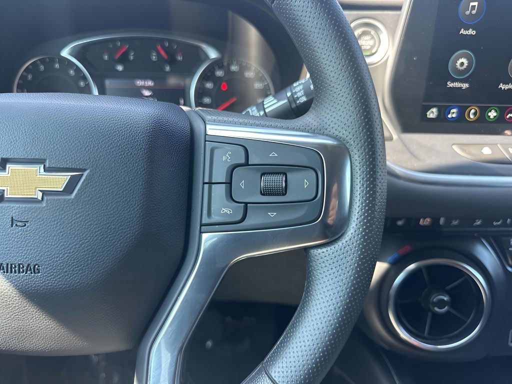 Used 2025 Chevrolet Blazer LT image 15