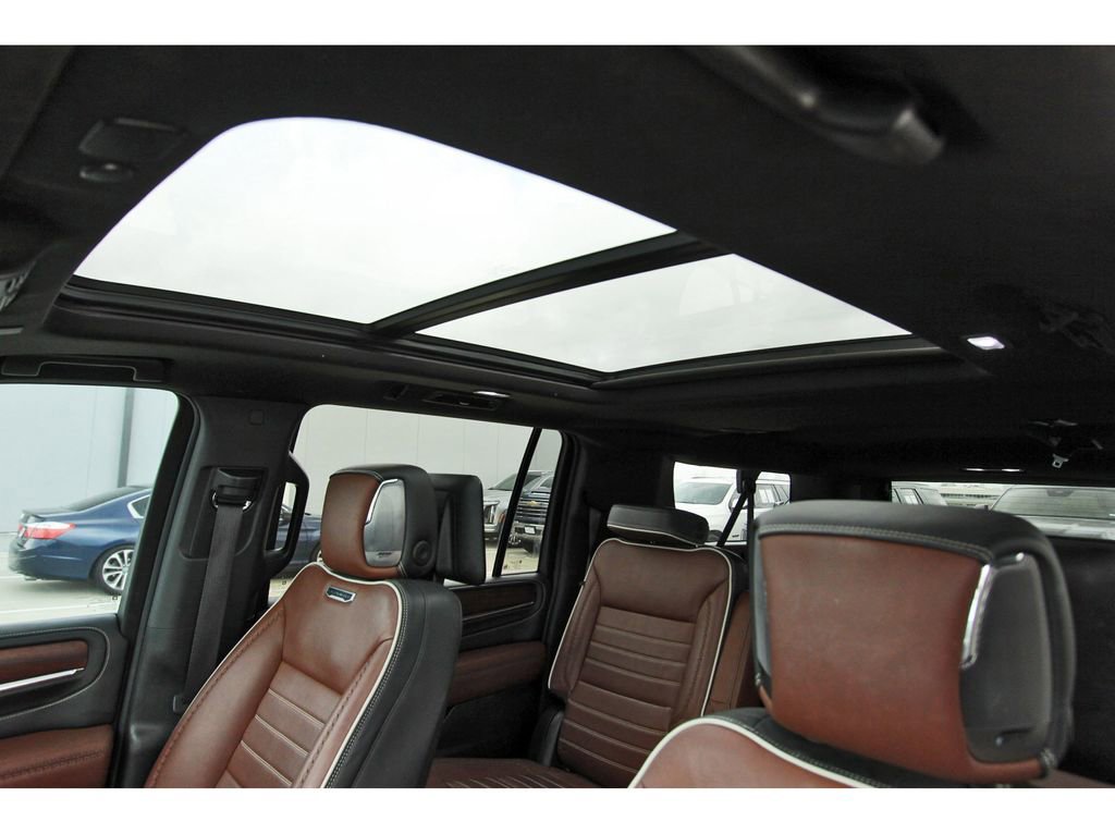 Used 2024 GMC Yukon XL Denali Ultimate image 27