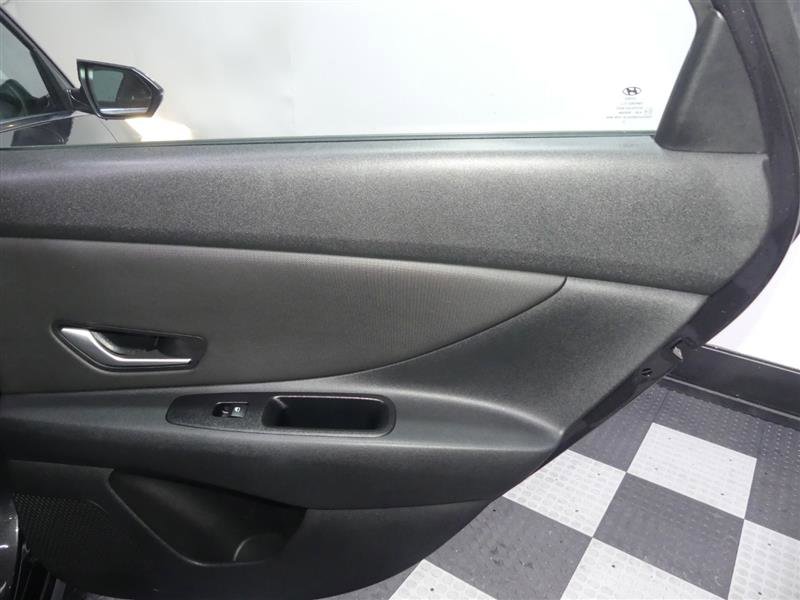 Used 2021 Hyundai Elantra SEL w/ Convenience + Premium Package FWD image 26