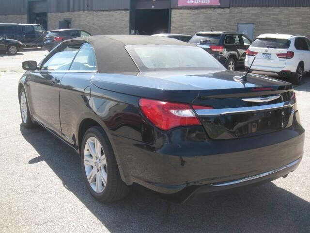 Used 2012 Chrysler 200 Touring image 10