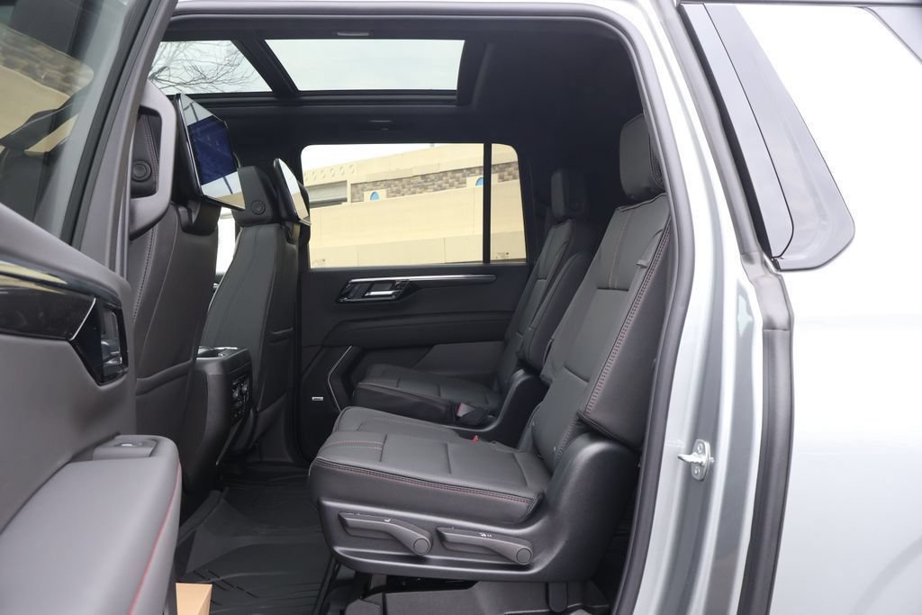 New 2026 Chevrolet Suburban RST w/ Advanced Technology Package AWD/4WD image 40