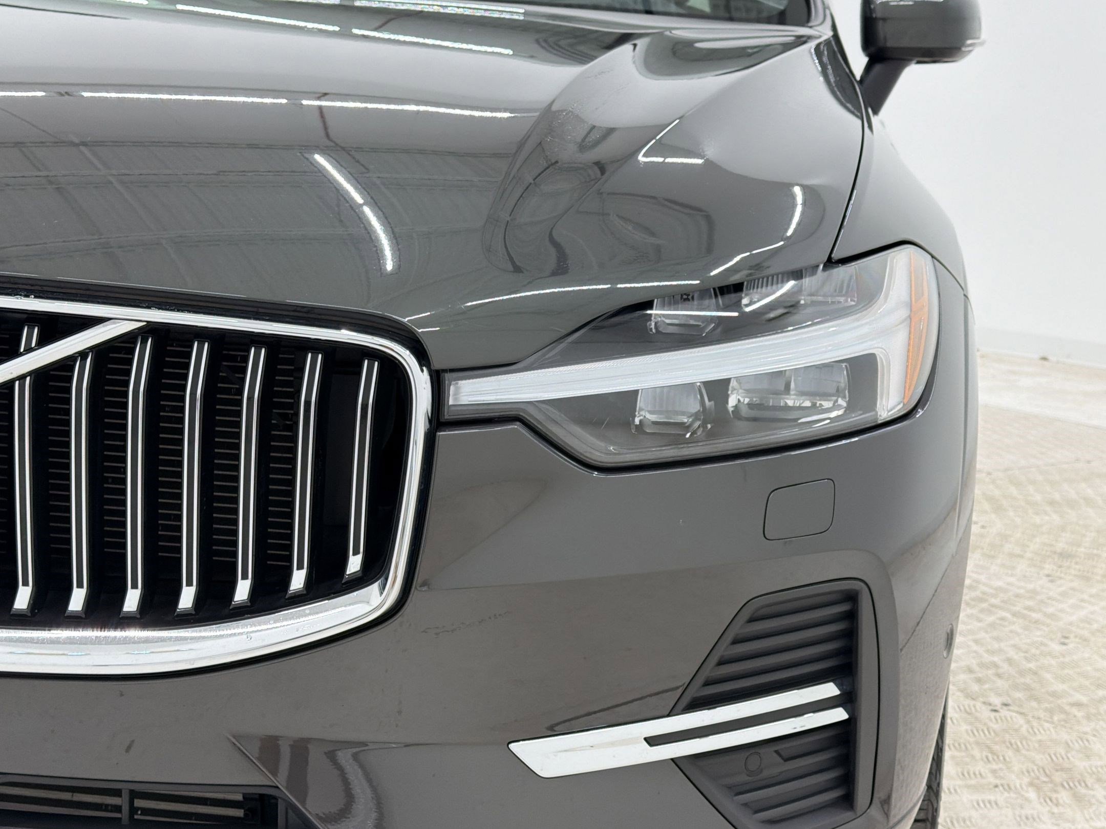 Used 2022 Volvo XC60 T8 Inscription Expression w/ Advanced Package AWD/4WD image 11