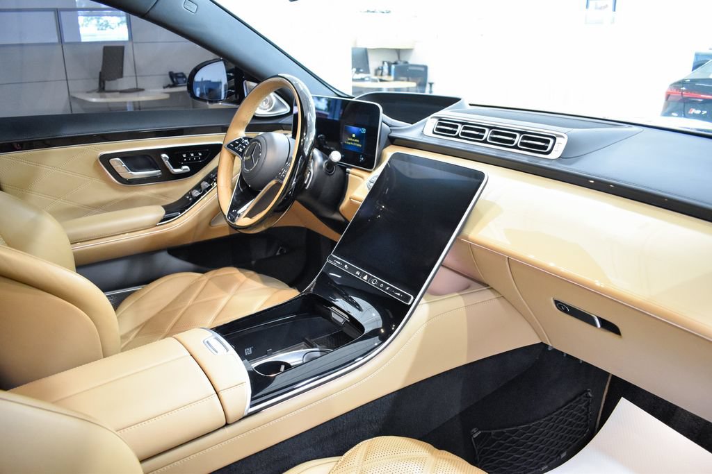 Certified 2023 Mercedes-Benz Maybach S 680 4MATIC image 21