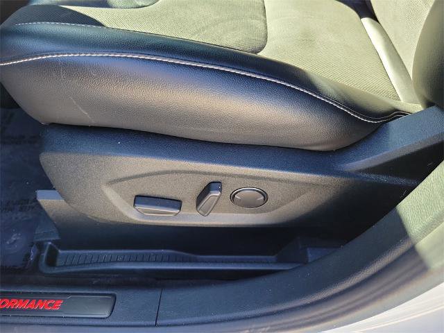 Certified 2020 Ford Edge ST image 21