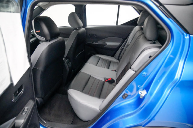 Used 2023 Nissan Kicks SR w/ SR Premium Package FWD image 16