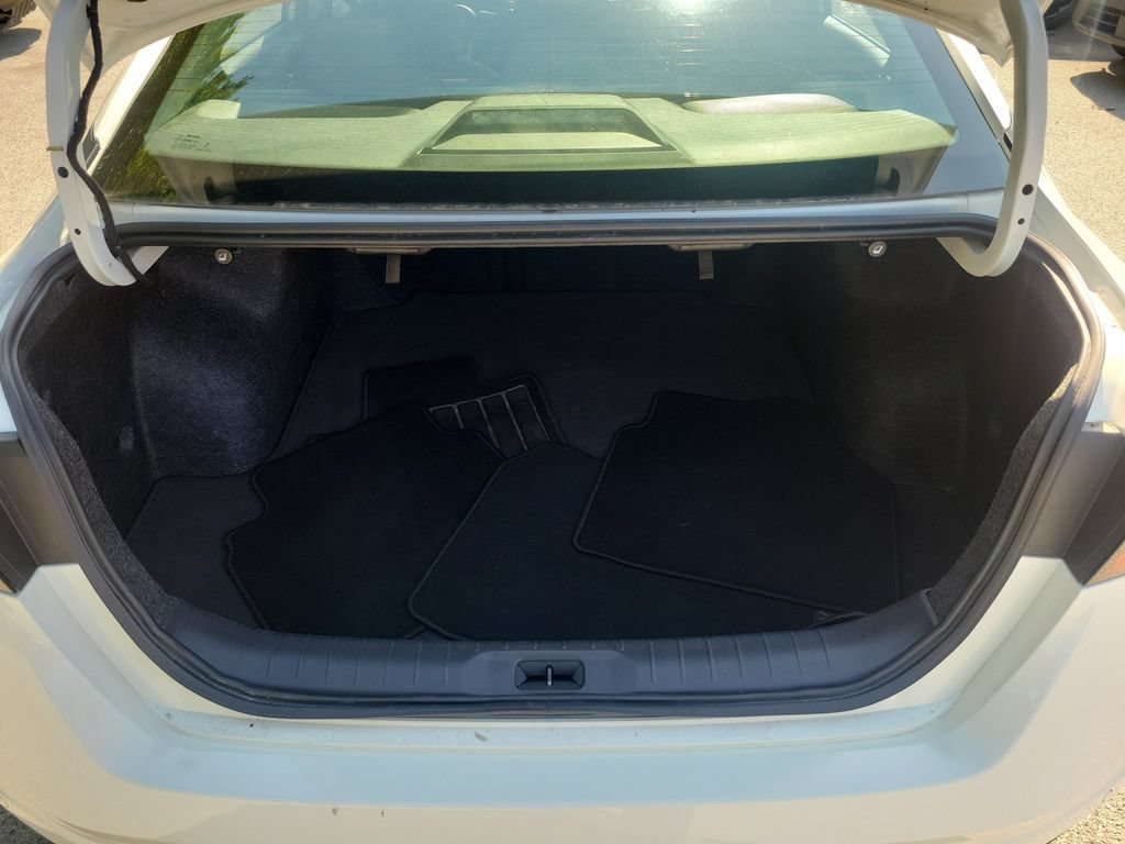 Used 2025 Nissan Altima 2.5 SV FWD image 7