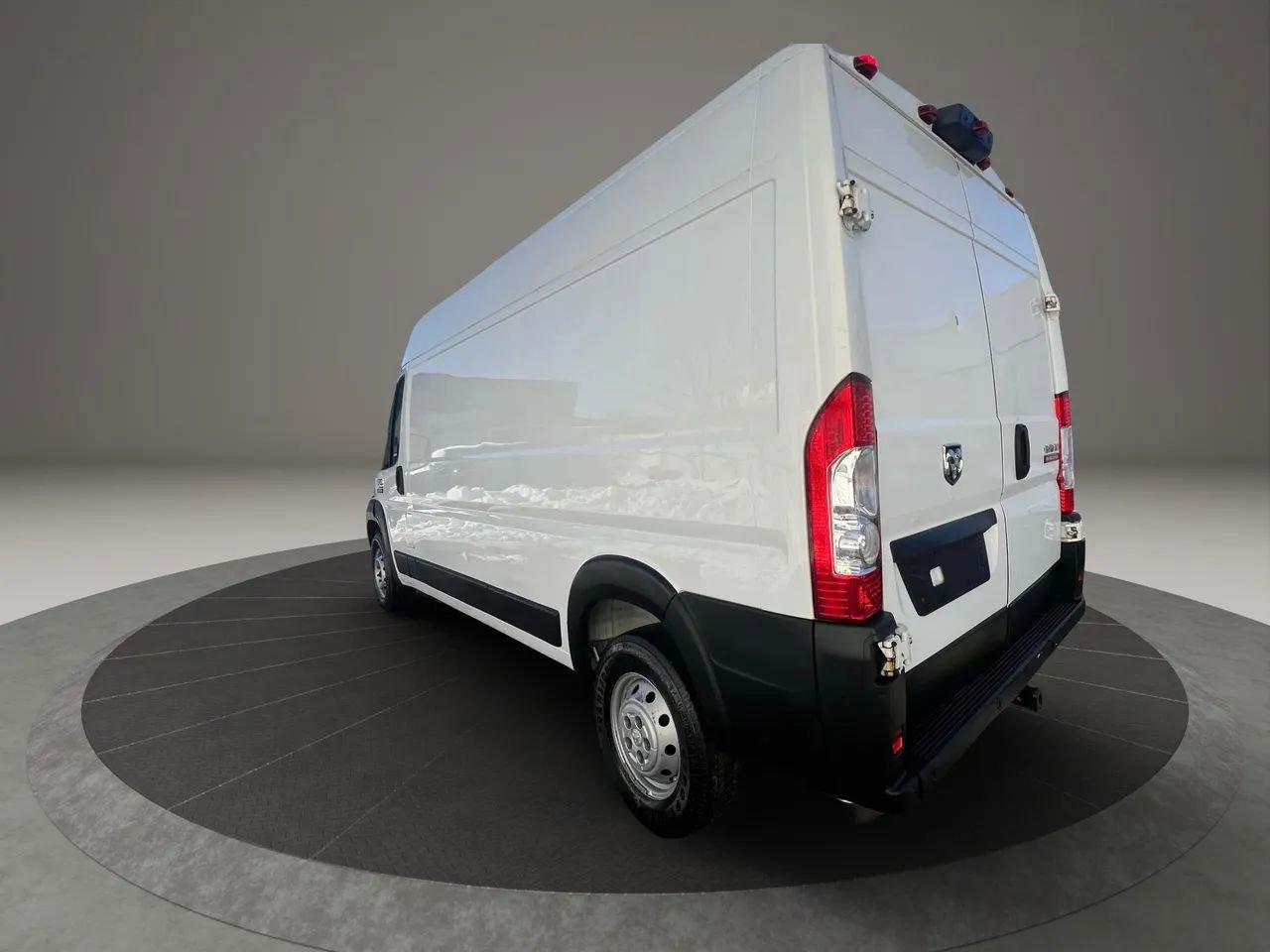 Used 2021 RAM ProMaster 2500 w/ Interior LED Lighting Group FWD image 7