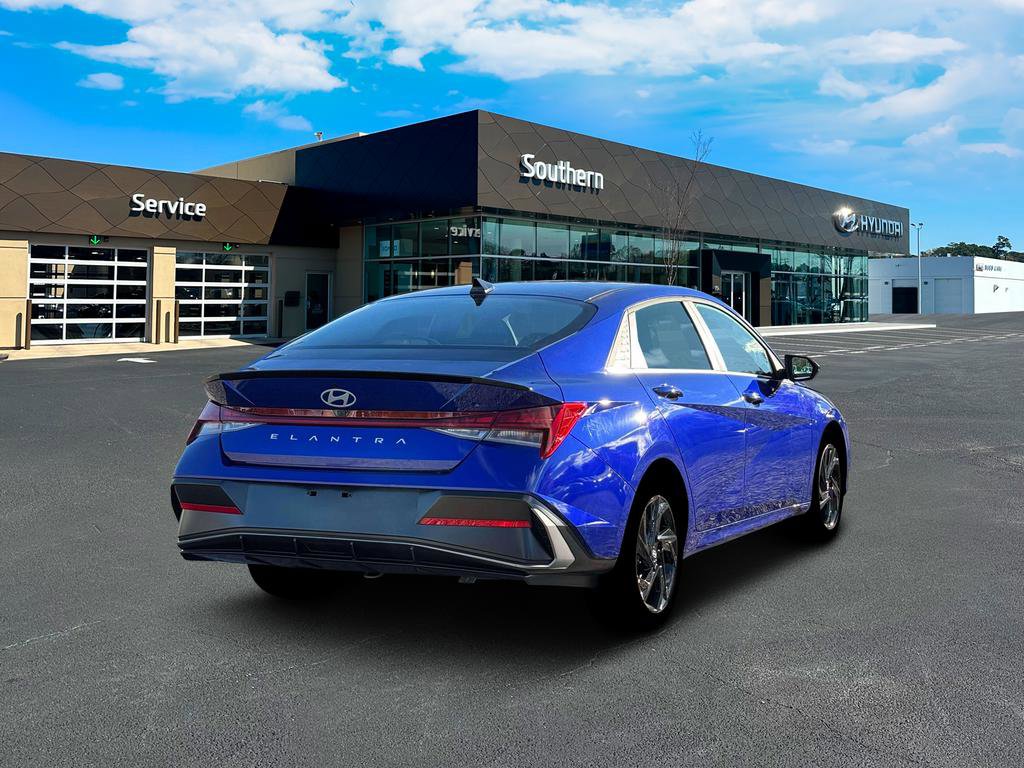 New 2026 Hyundai Elantra SEL Sport w/ Cargo Package image 8