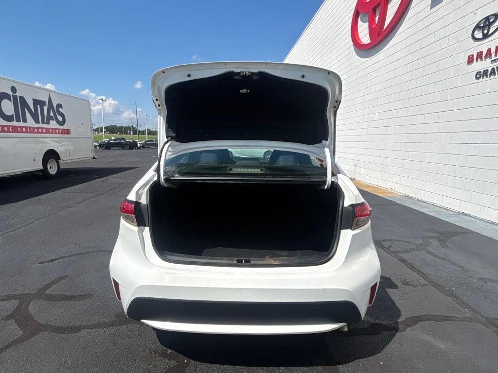 Used 2022 Toyota Corolla LE FWD image 26