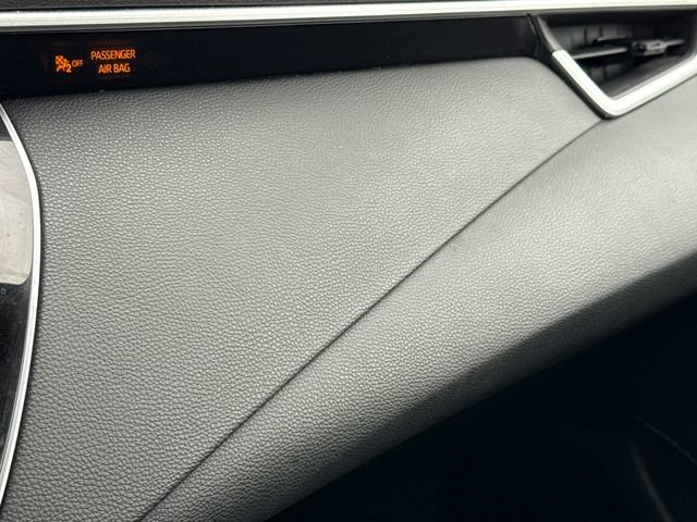 Used 2020 Toyota Corolla LE image 29