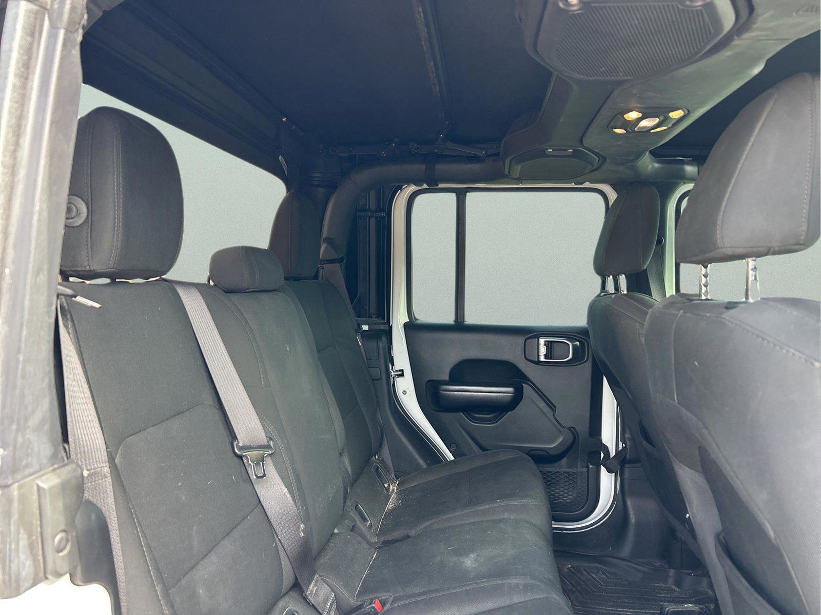 Used 2020 Jeep Gladiator Sport w/ Quick Order Package 24S AWD/4WD image 11