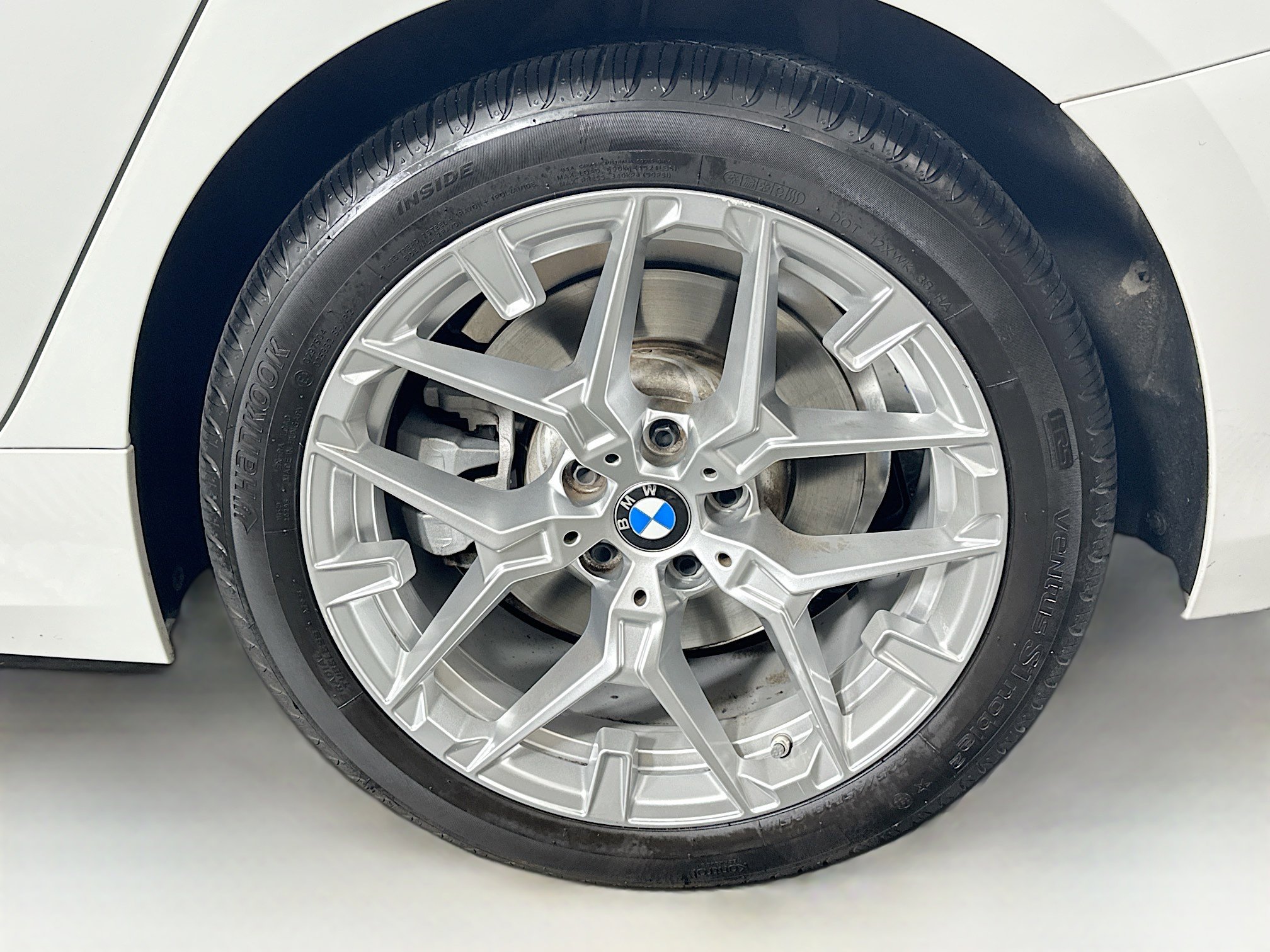 Used 2025 BMW 330i Sedan image 11