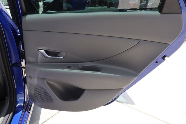 Used 2022 Hyundai Elantra SEL w/ Convenience Package FWD image 27