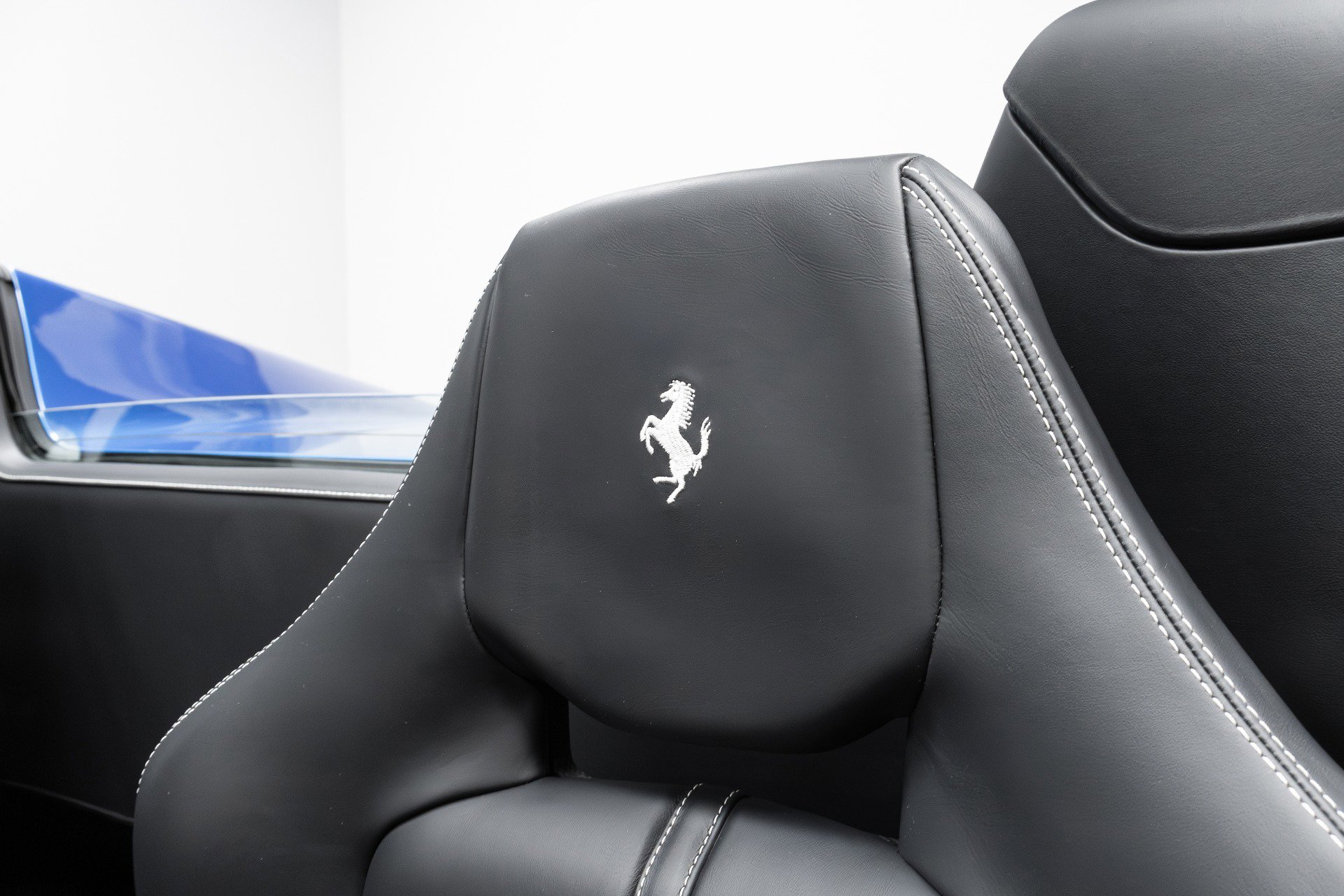 Used 2016 Ferrari 488 Spider image 11
