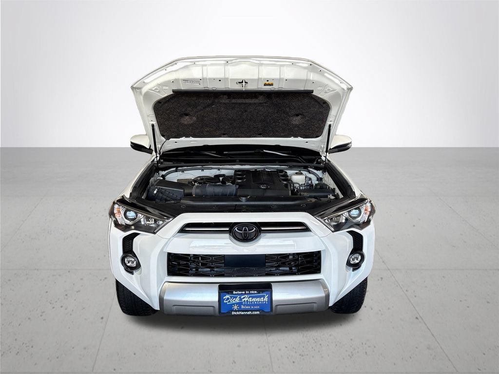 Used 2023 Toyota 4Runner TRD Off-Road Premium w/ Moonroof Package AWD/4WD image 23