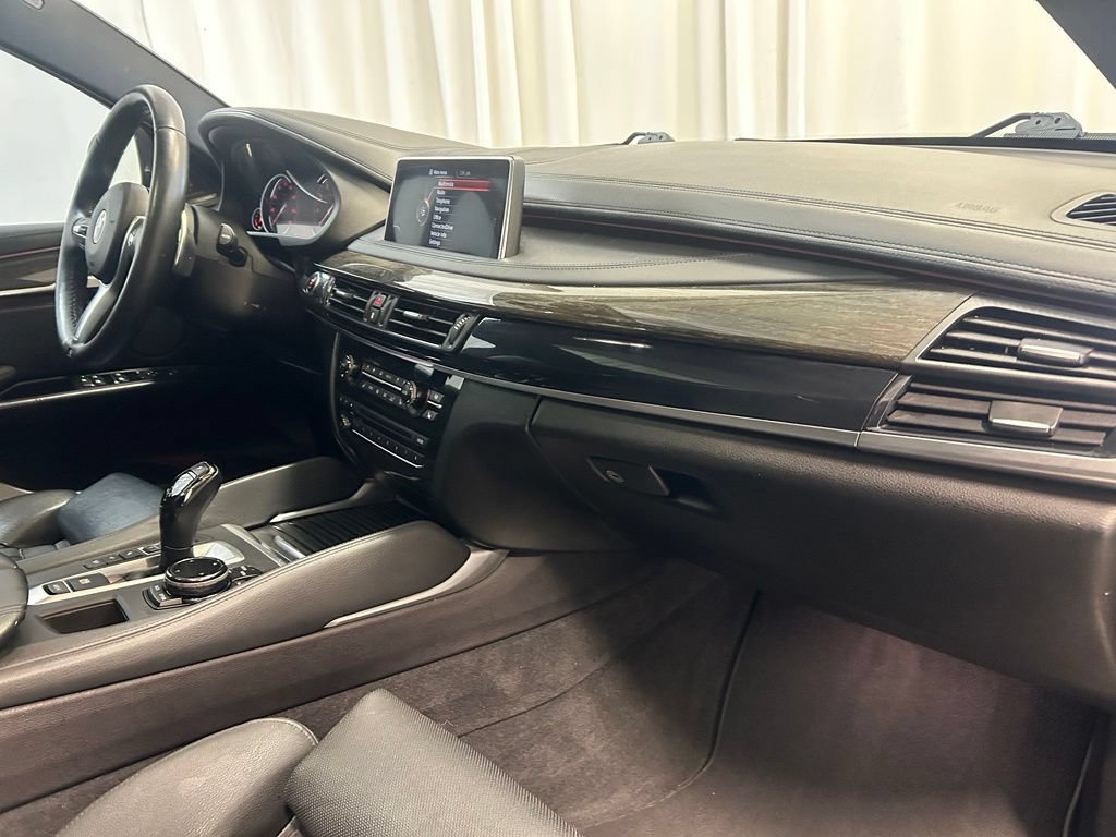 Used 2016 BMW X6 xDrive50i AWD/4WD image 25