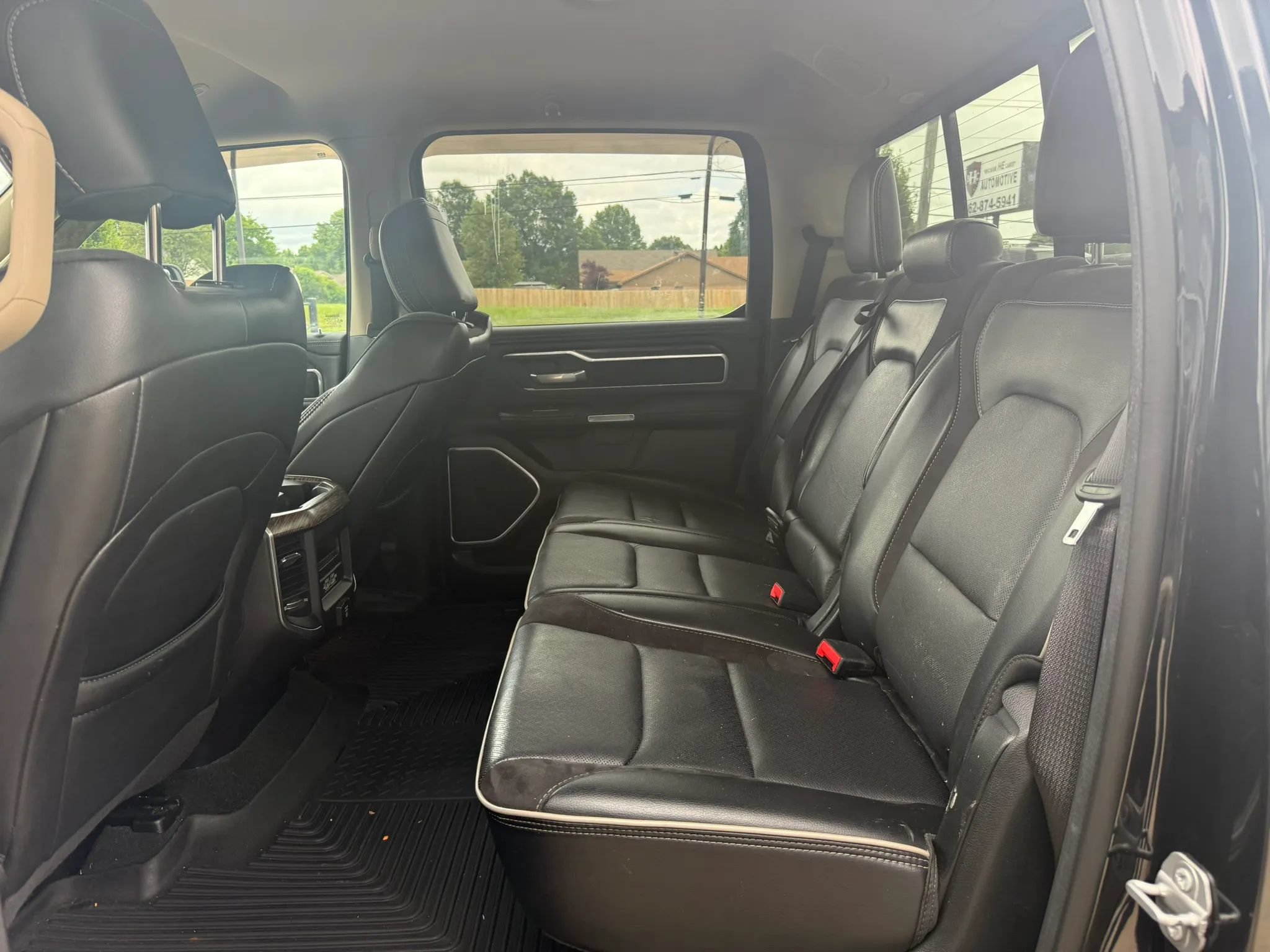 Used 2020 RAM 1500 Laramie AWD/4WD image 17