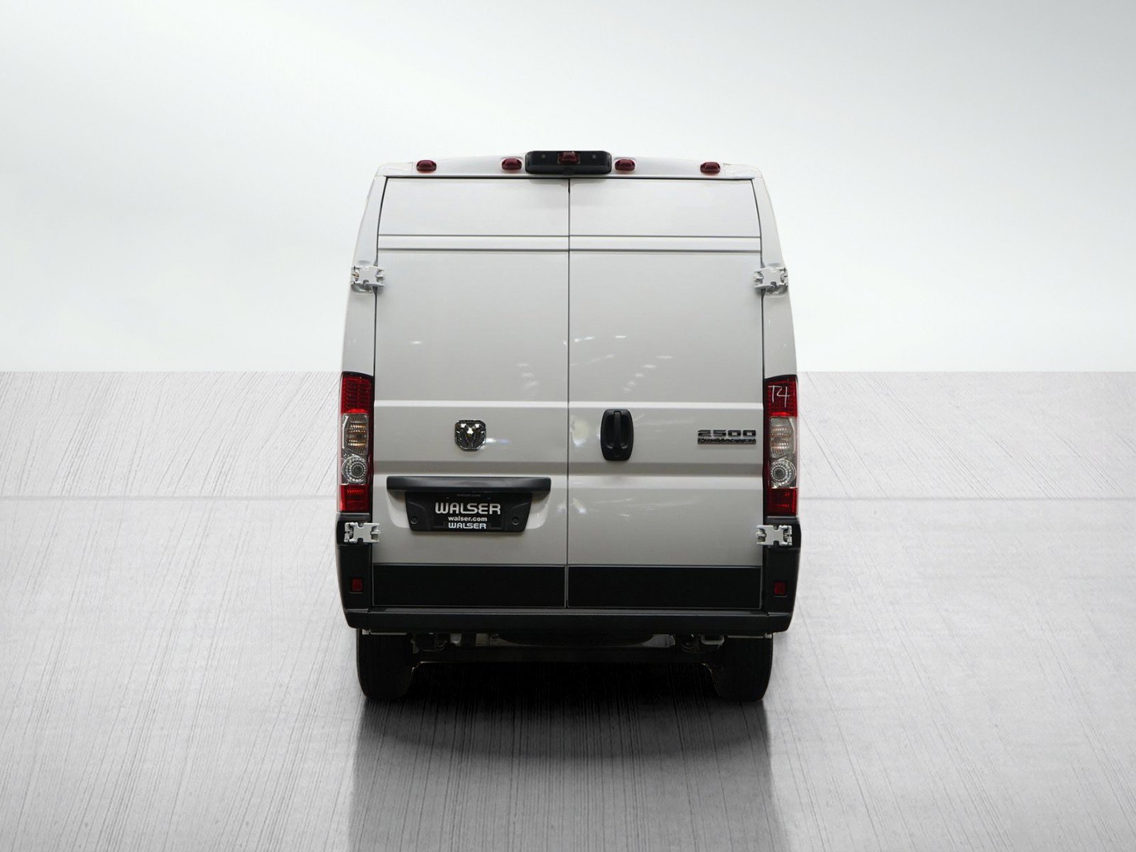 Used 2024 RAM ProMaster 2500 w/ Convenience Group FWD image 4