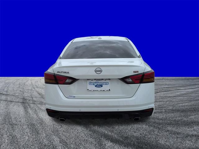 Used 2025 Nissan Altima 2.5 SR w/ SR Premium Package image 5