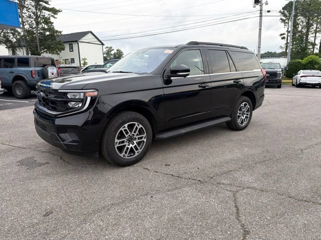 Used 2025 Ford Expedition Active AWD/4WD image 13
