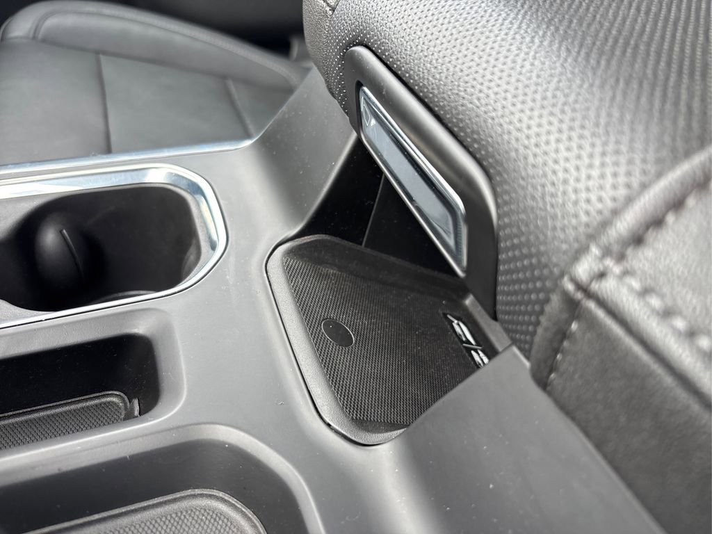 Used 2023 GMC Sierra 1500 SLT w/ SLT Premium Package image 40