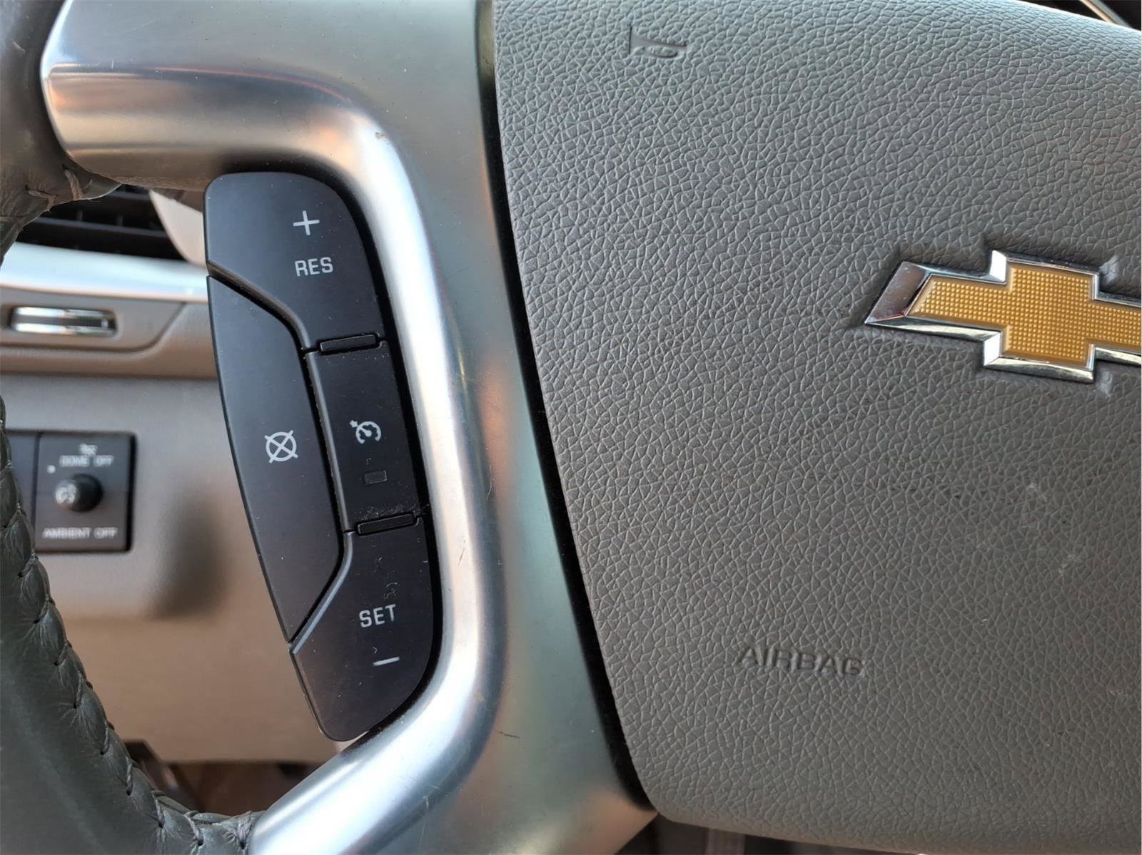 Used 2017 Chevrolet Traverse LT w/ Style and Technology Package image 18