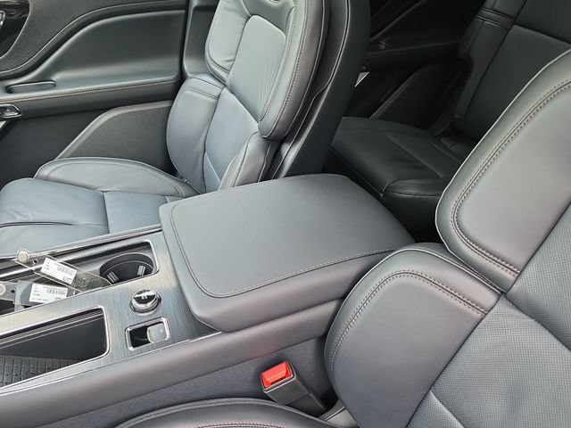 New 2026 Lincoln Aviator Reserve AWD/4WD image 21