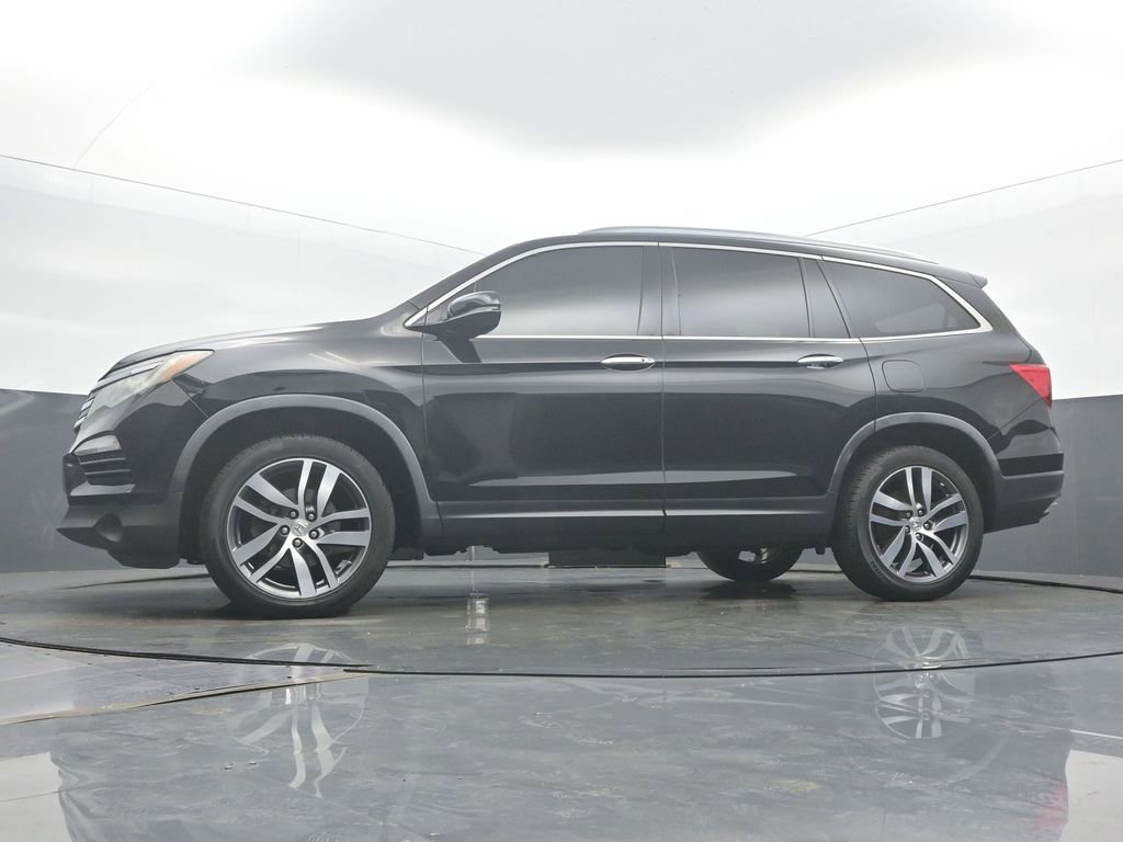 Used 2017 Honda Pilot Touring image 49