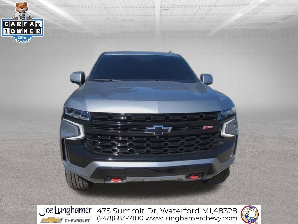 Used 2024 Chevrolet Tahoe Z71 w/ Luxury Package AWD/4WD image 3