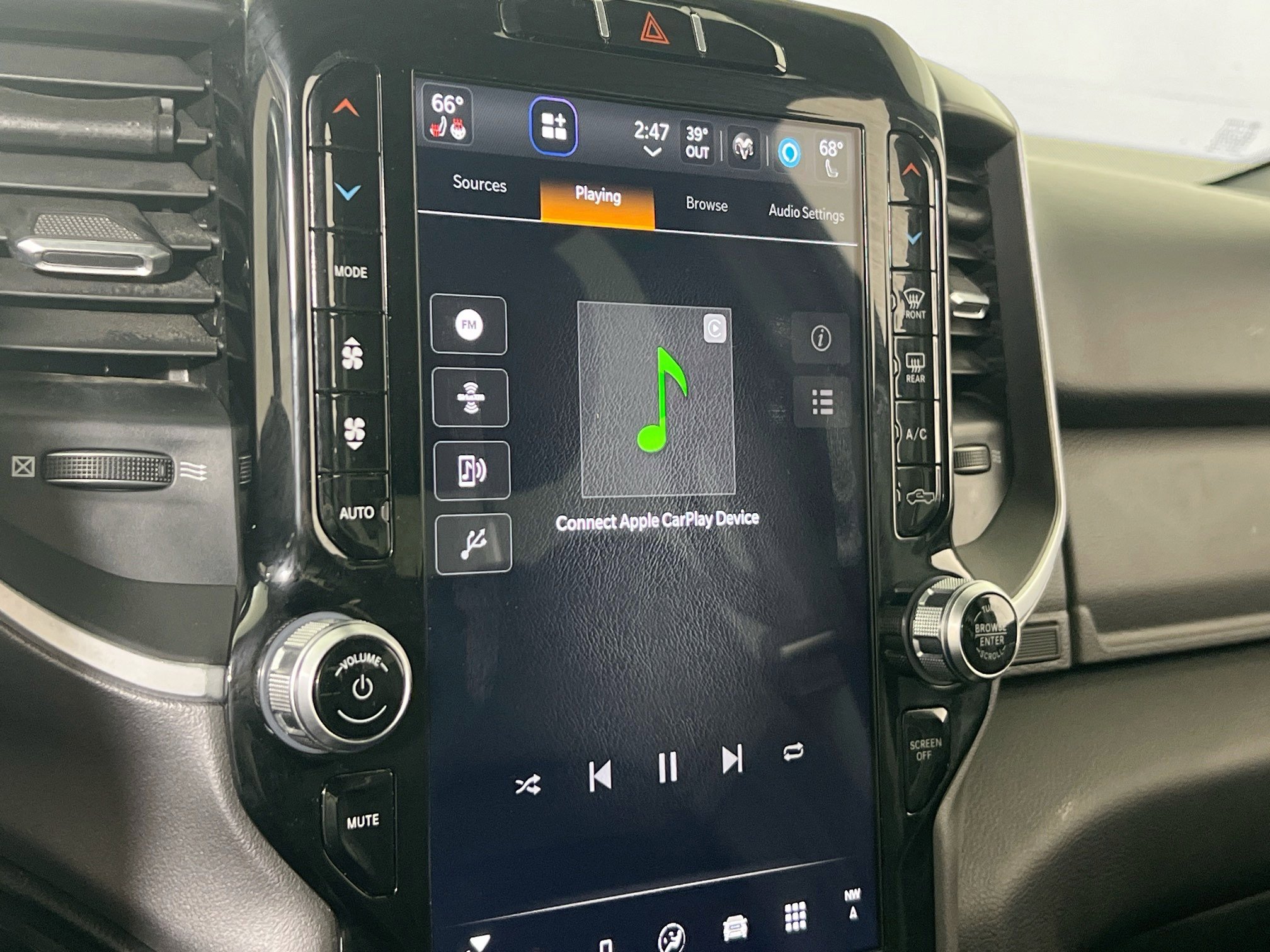 Used 2023 RAM 1500 Big Horn image 15