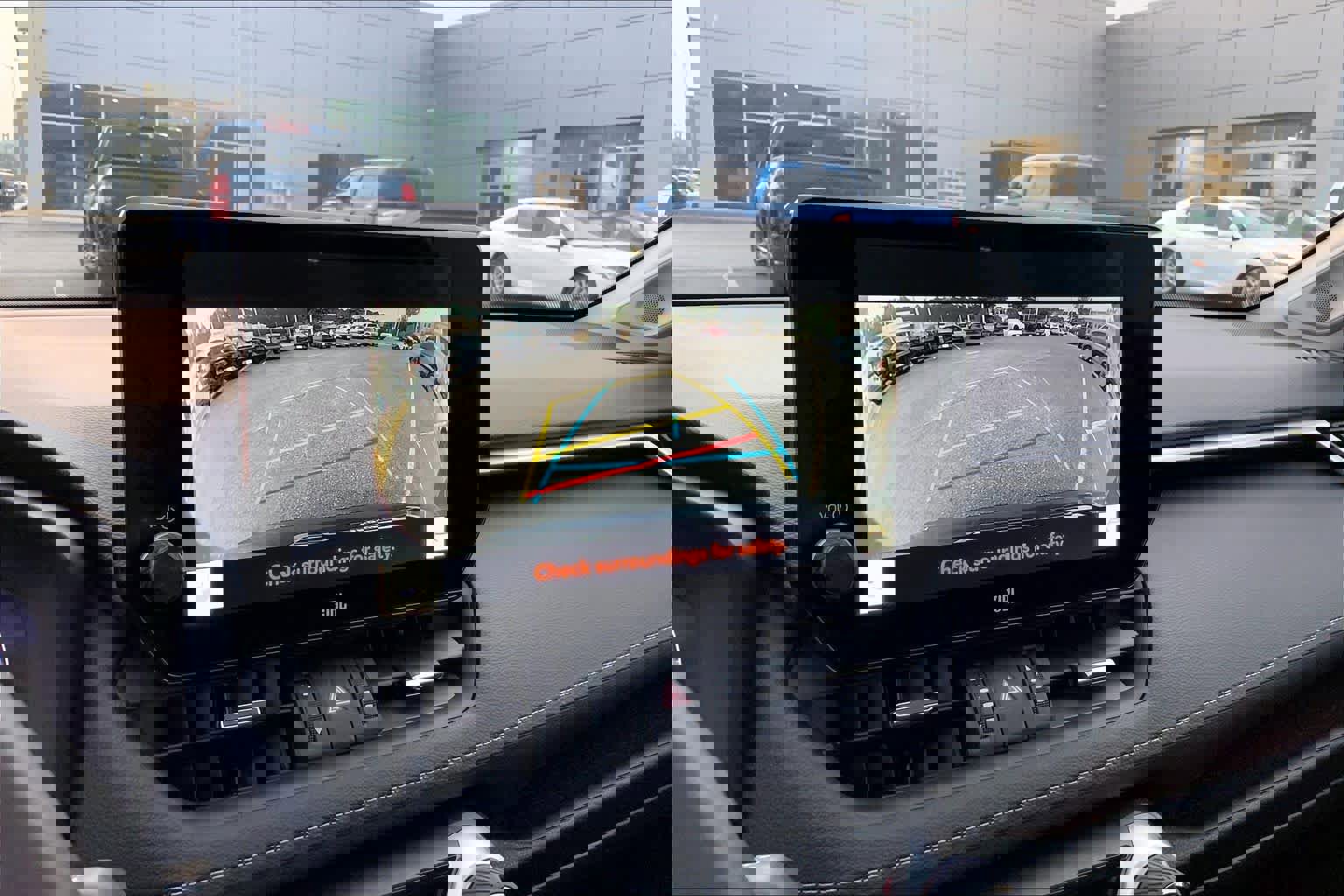 Used 2023 Toyota RAV4 Limited image 28