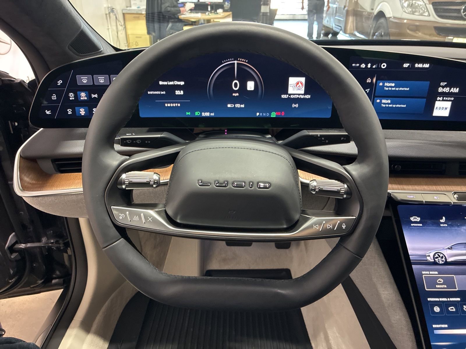 Used 2025 Lucid Air Touring image 16